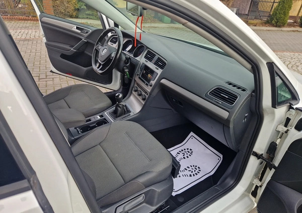 Volkswagen Golf cena 38500 przebieg: 126000, rok produkcji 2015 z Sompolno małe 631